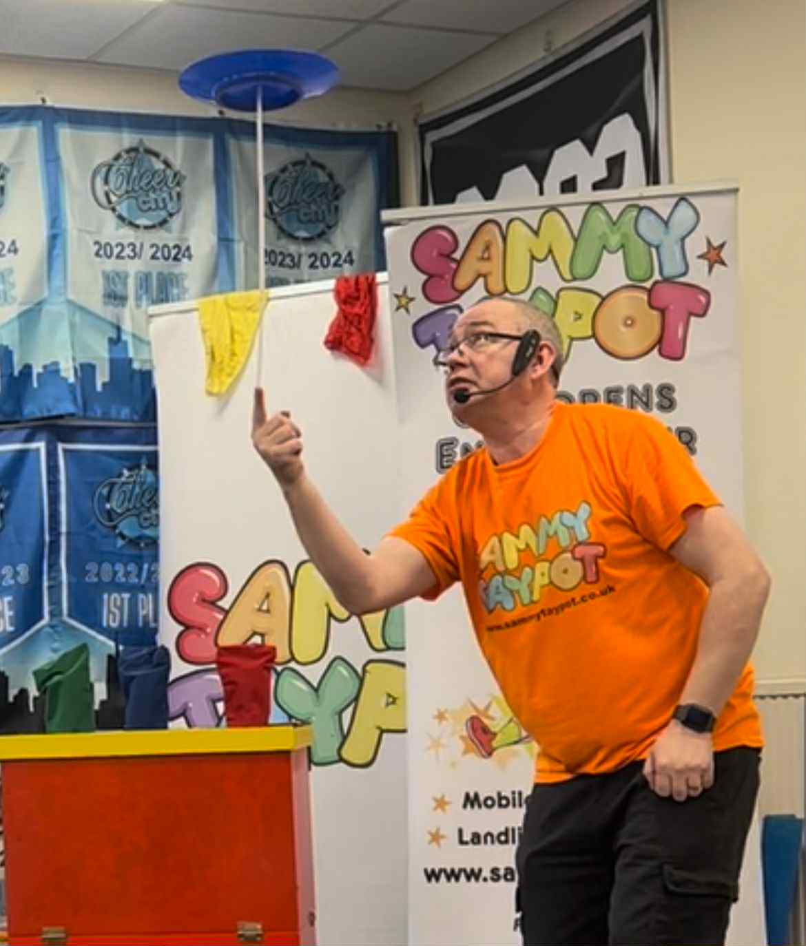 Kids party magic show and disco – children's entertainer